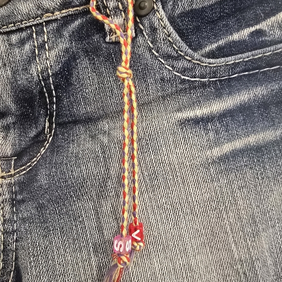 Vanilla Star denim shorts w/ lace trim – Size 5 - Picture 2 of 6